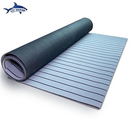 Självhäftande båtgolv